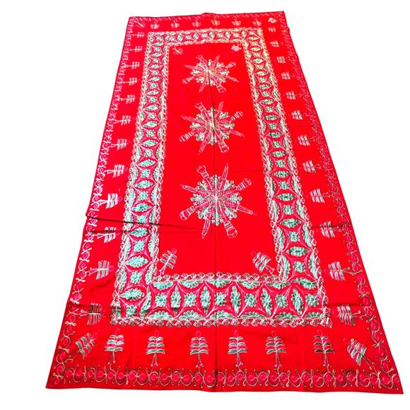 Vintage 1980's Christmas buffet tablecloth red with green & gold embroidery - Picture 1 of 8